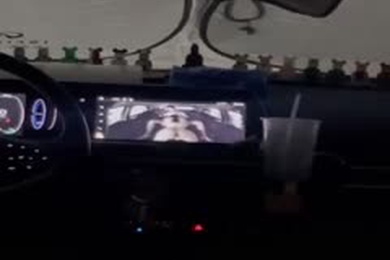 行走的自拍神器啊这是