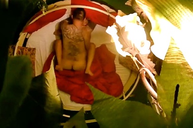 酒店偷拍情趣酒店偷拍纹身男和女朋友开房