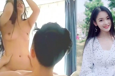 国产自拍泄密女友大尺度酒瓶帮女友自慰粉嫩小穴黑丝后骑乘诱死人了