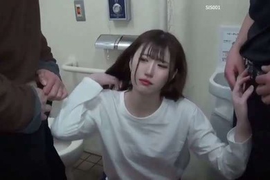 要给4个猛男服务1V45P被内射多次鸡巴多到吃不过来被轮流操到最后内射