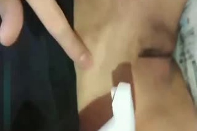 听说女儿谈恋爱了爸爸立马强上萝莉