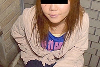 素人真实拾取~笨妹子可以轻松地把自己的阴户张开~大久保惠