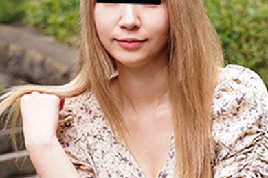 一个非常热爱性的素人女孩,她决定出演 AV 来寻求刺激。椎名美优