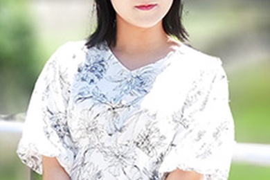 素人AV采访～清纯紧致的素人少女的第一次AV～森诚