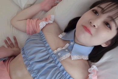 粉穴大胸超可爱萝莉広瀬